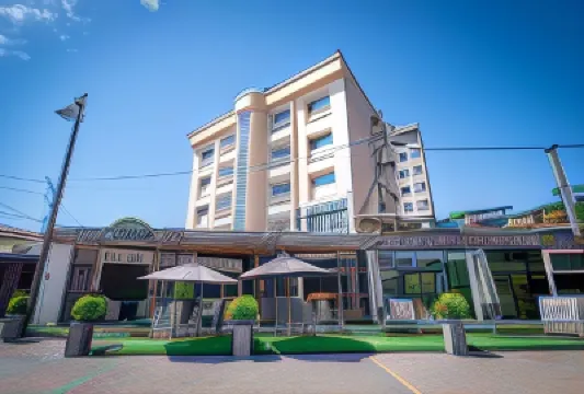 Villa Magnum Hotels in 