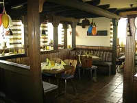Gasthof Hotel Zum Ross - Alexander Ries Hotels in Mondfeld