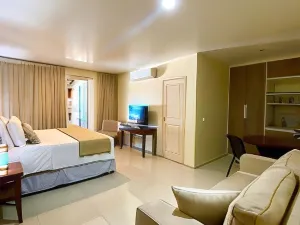 Sunset Beach Hotel