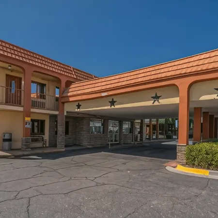 Super 8 by Wyndham El Paso Airport