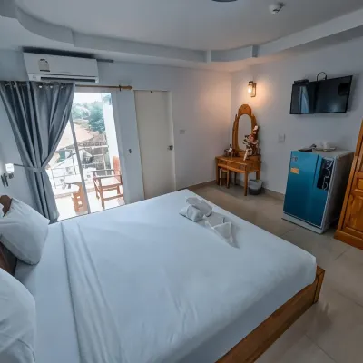 Euro Boutique Hotel Hotels near Ocean Shopping Center