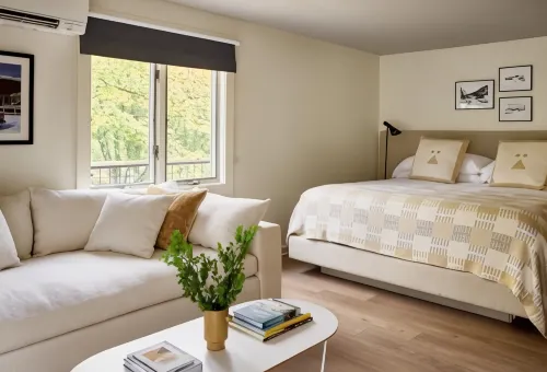 Tälta Lodge, a Bluebird by Lark Hotels in Jeffersonville