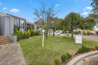 Sundown Villas Hotels in Fyshwick