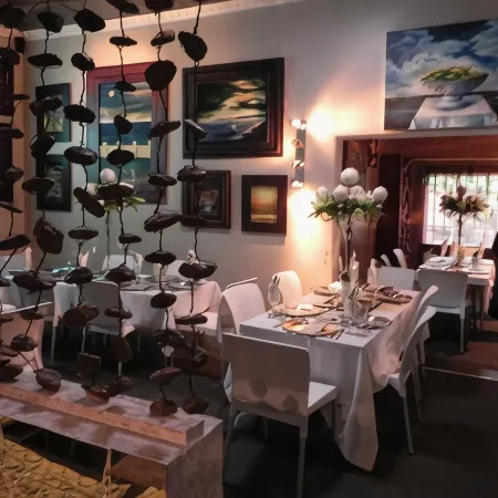 44 on Ennis Guest Lodge and Restaurant -