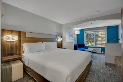 Holiday Inn Express & Suites Portland-Jantzen Beach