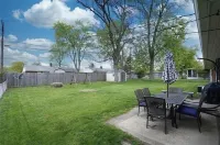 Home away in Kettering! Hotels near American Freight - Appliance, Furniture, Mattress