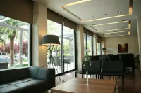 Alexakis Hotel & Spa Hotel di Lamia