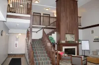 Country Inn & Suites by Radisson, Big Rapids, MI فنادق في بيغ رابيدز