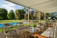 Protea Hotel George King George