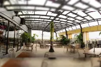 G-Hotel Pontianak - พร้อมอาหารเช้า