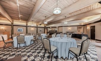 Jasper Inn & Suites by Innhotels