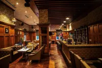 FLC Luxury Resort Vinh Phuc - С баром
