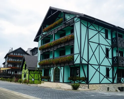 Podu' cu Lanturi Hotels in Bacau