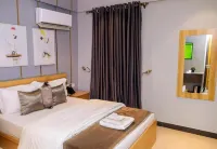 Golden Six Hotel and Restaurant Hotels in Ibeju