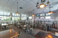 Indoor and Outdoor Pools with Spa Access - Charming Coastal Retreat