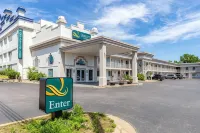 Quality Inn Branson - Hwy 76 Central Hotels in Hollister