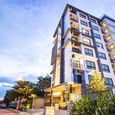Napa Hotel Ratchaburi Hotels near Clock Tower