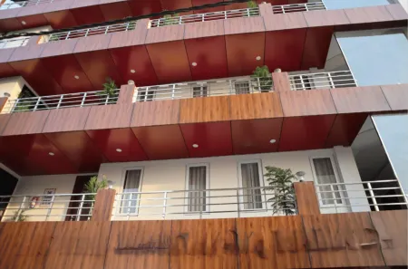 Hotel Bindram Palace Отели рядом с достопримечательностью «Vishnu Ghat»