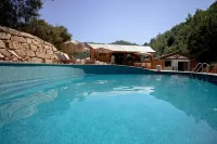 Glamping Can Bora Lodges - Pools