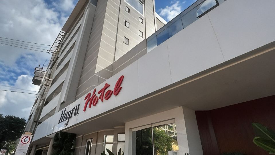 Nayru Hotel