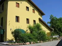 Hotel Ristorante Vecchia Riva Hotels in Varano Borghi