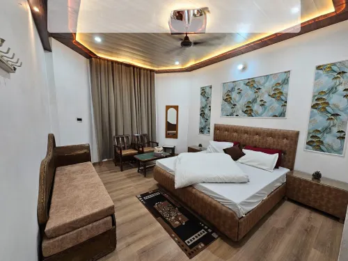 Chauhan Annexe Hotels in Chhatanga