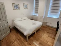 森林之家酒店 鄰近Palmers Green United Reformed Church的酒店