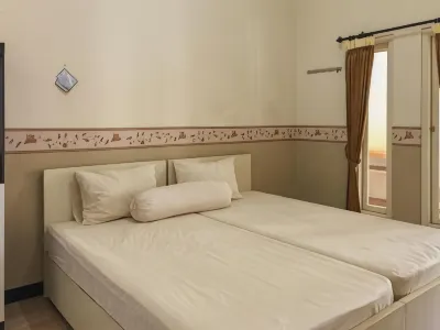 RedDoorz Syariah Near Pasar Sleko Madiun Các khách sạn ở Madiun