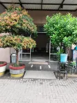 Apartement the Edge by Keys Properti Hotel dekat Toserba Yomart Ngamprah