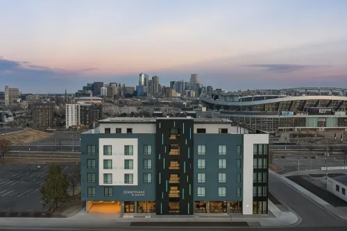 Courtyard by Marriott Denver Downtown West - bar