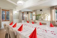 Les Pins Blancs en Provence Hotels in Les Arcs