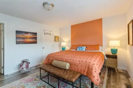 Archer's Retreat-Sleeps 10-1/2 mile to Lake Michigan! Pet/Kid Friendly