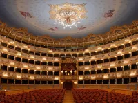 Hotel San Luca Venezia Отели рядом с достопримечательностью «Музей Коррер»