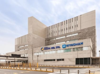 Wyndham Costa del Sol Lima Airport