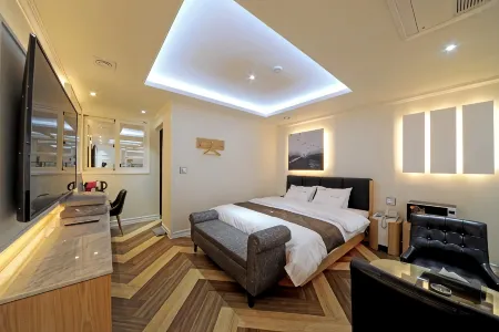 Changnyeong Some Unmanned Hotel Отели рядом с достопримечательностью «Gyo-dong and Songhyeon-dong Tumuli»