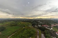 RedDoorz Apartment @ Dramaga Tower