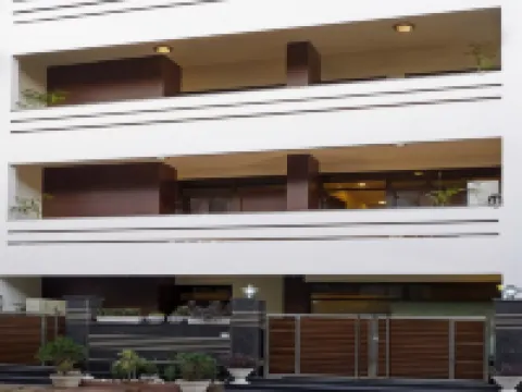 Red Maple Bed & Breakfast Hotels near Lodhi Garden