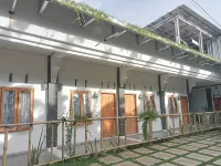 Guest House D Valeri Các khách sạn ở Wae Kelambu