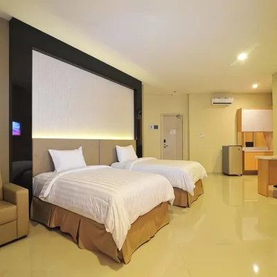 Studio Inn & Suites Semarang Hotels near GOR Jatidiri