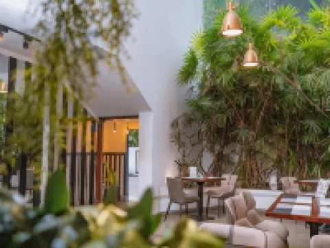 ファーン コロンボ コロンボのホテル