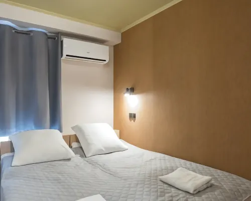 Drop Inn Hotels near Halal