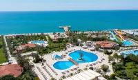 Bellis Deluxe Hotel & Heated for Winter Aqua Park