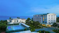 راودا ريزورت هوتل آلتينولوك - مسبح