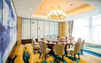 Venus International Hotel (Qiqihar Longhua Road Central Dashang New Mart) - Aamiainen