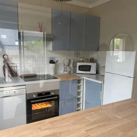 Charming one-bedroom apartment close to Conleau