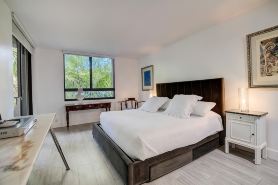 Key Biscayne Luxury Retreat - Fully Remoleded 3 Bedroom 2,000 SF Residence
