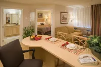 Candlewood Suites 特克薩卡納