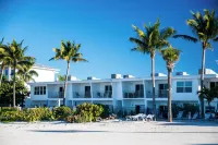 Charming 1-bedroom, beachfront condo in marvelous Longboat Key
