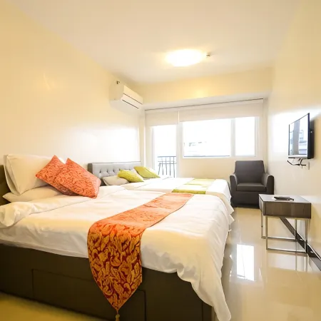 Extremeli Suites