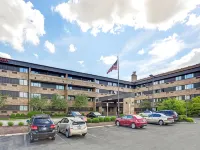 La Quinta Inn & Suites by Wyndham Orlando Airport North Hotels near Orlando Intl. Airport